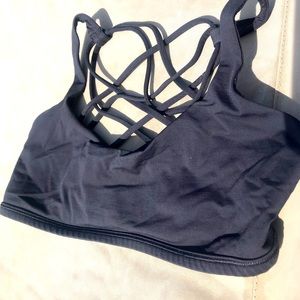 Lululemon free to be wild bra